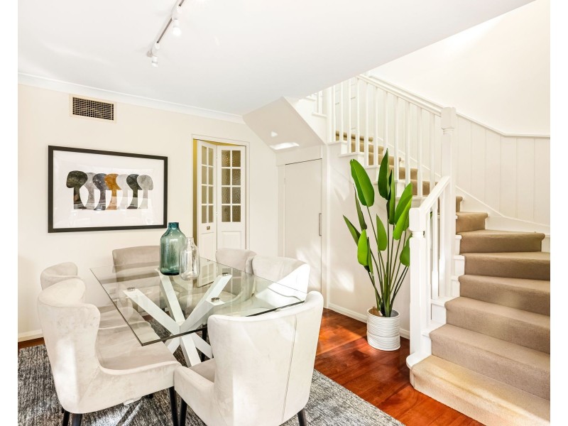 18 Carlyle Lane, Wollstonecraft NSW 2065