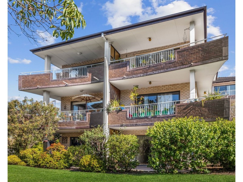 2/119 Oaks Avenue, Dee Why NSW 2099
