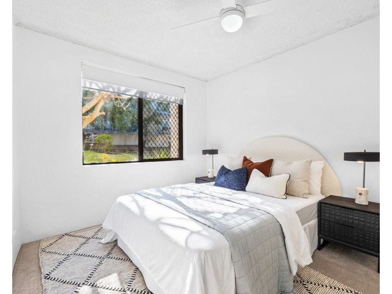 2/119 Oaks Avenue, Dee Why NSW 2099