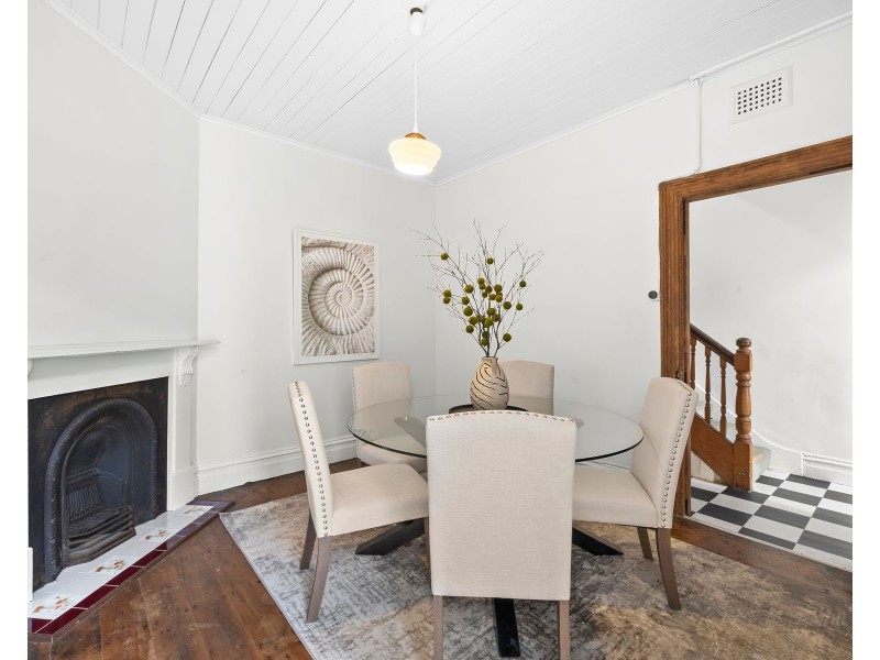 18 Holtermann Street, Crows Nest NSW 2065
