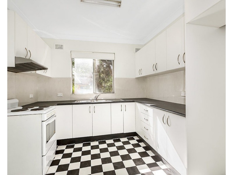 6/4 Eastbourne Road, Homebush West NSW 2140