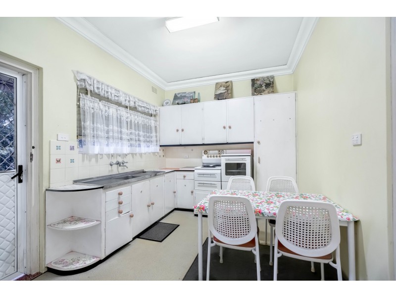 79A Belmore Road, Peakhurst NSW 2210