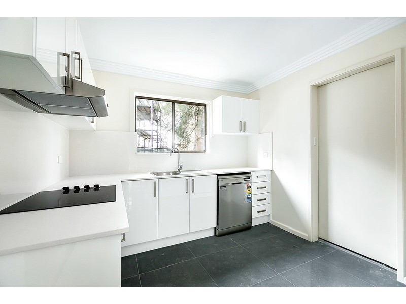 1/2 Eastbourne Road, Homebush West NSW 2140