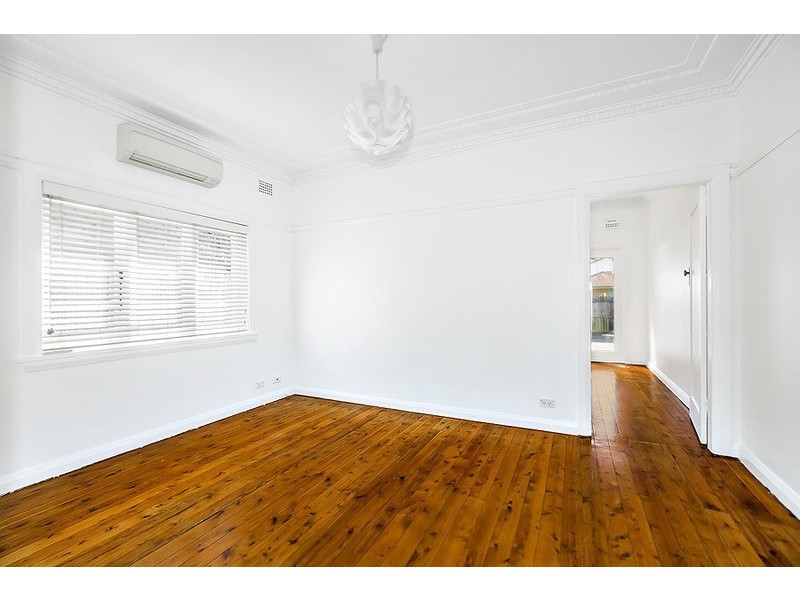 12 Kent Avenue, Croydon Park NSW 2133