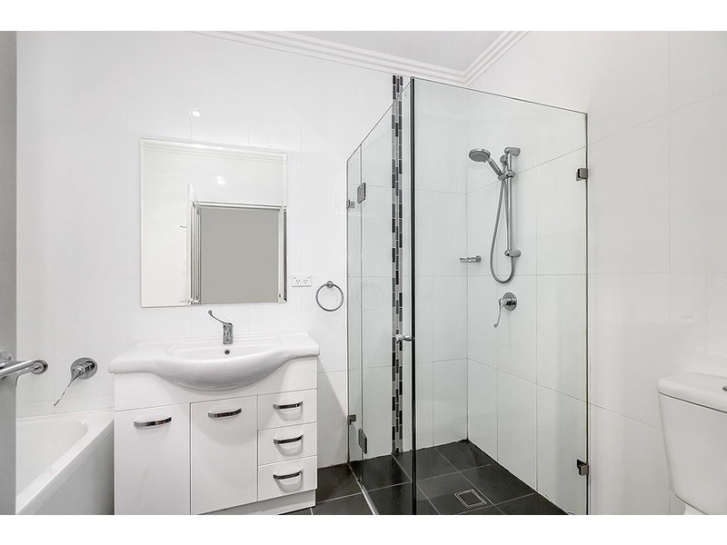 2/34 Noble Avenue, Strathfield NSW 2135