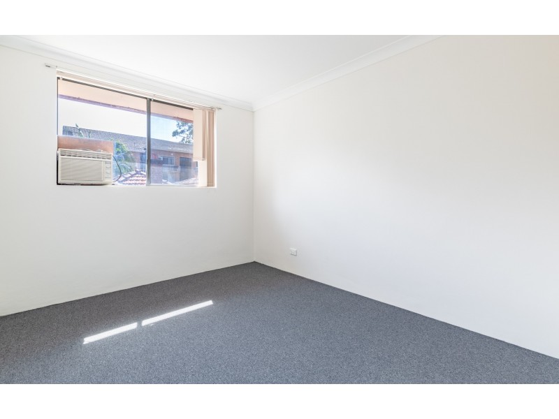 8/43 Henley Road, Homebush West NSW 2140