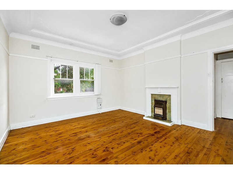 2/8 Loftus Crescent, Homebush NSW 2140