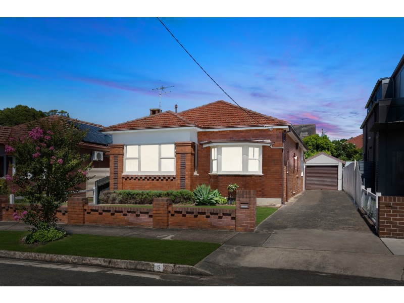 5 Speed Avenue, Russell Lea NSW 2046