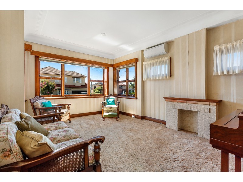 5 Speed Avenue, Russell Lea NSW 2046