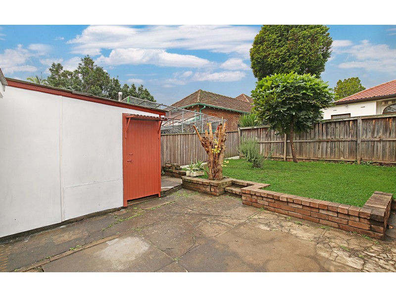 6 Mount Pleasant Avenue, Burwood NSW 2134