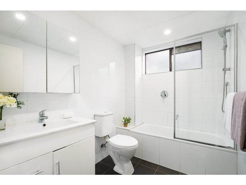 1/16 Central Avenue, Westmead NSW 2145