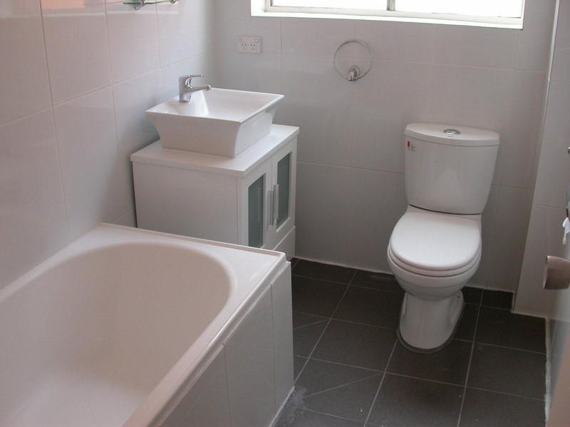 2/120 The  Crescent, Homebush NSW 2140