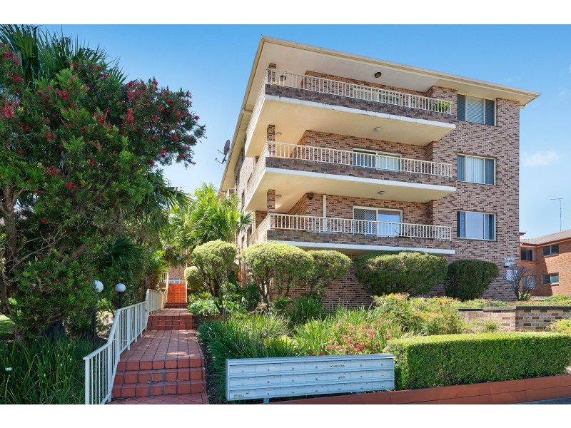 8/27-33 Jeffrey Street, Canterbury NSW 2193