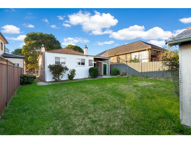 8 Carrington Street, North Strathfield NSW 2137