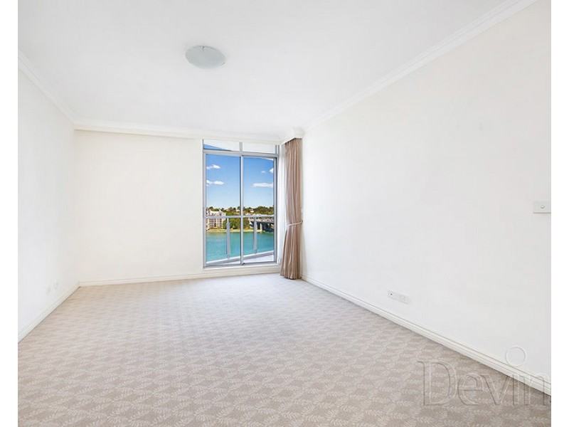 802/5 Cary Street, Drummoyne NSW 2047
