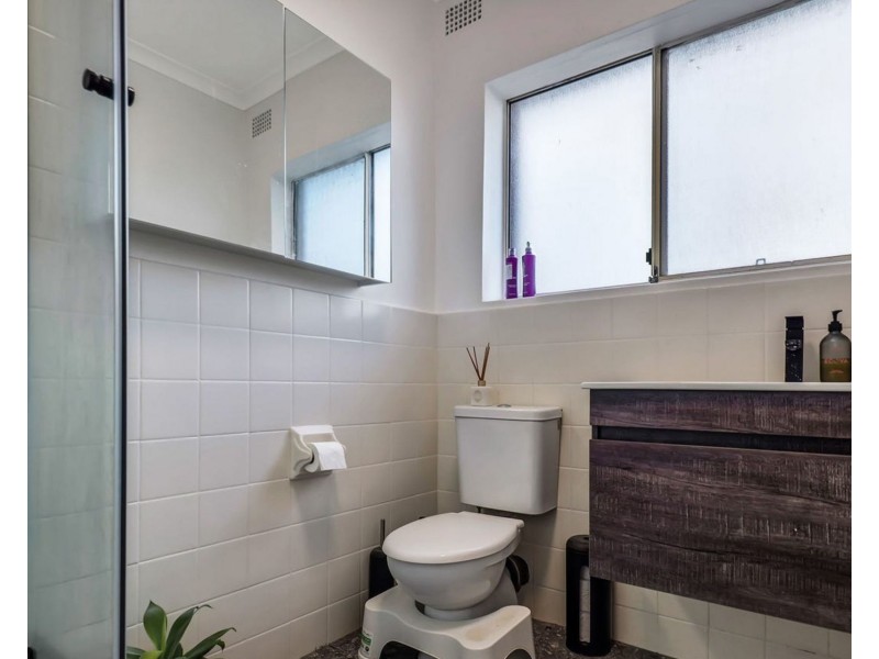 4/107 Amy Street, Regents Park NSW 2143