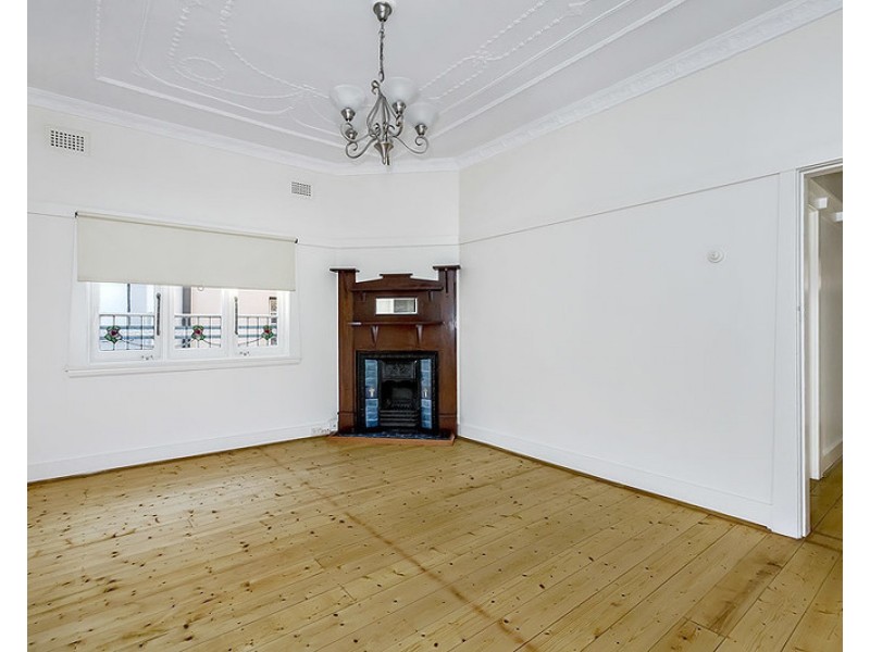 8 Carrington Street, North Strathfield NSW 2137