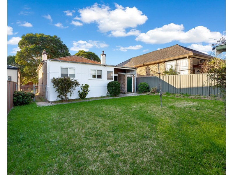 8 Carrington Street, North Strathfield NSW 2137