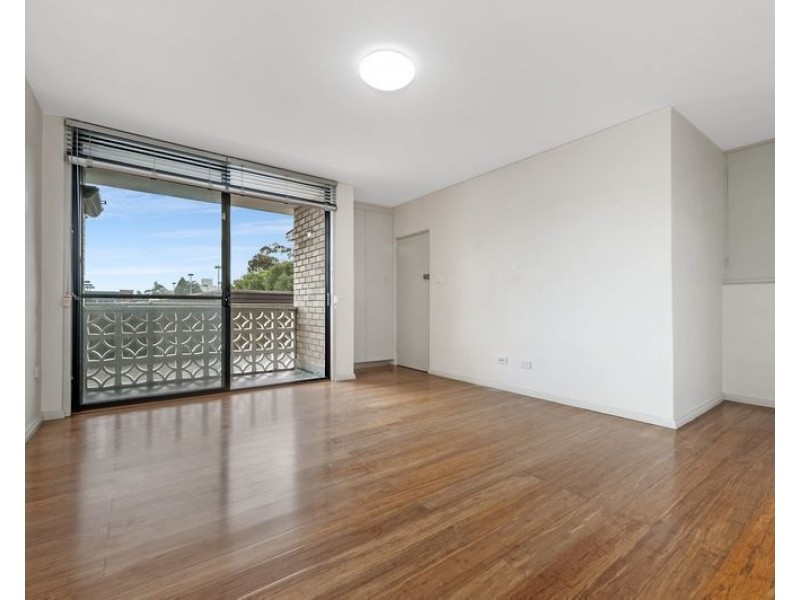 2/4 Lyons Street, Strathfield NSW 2135