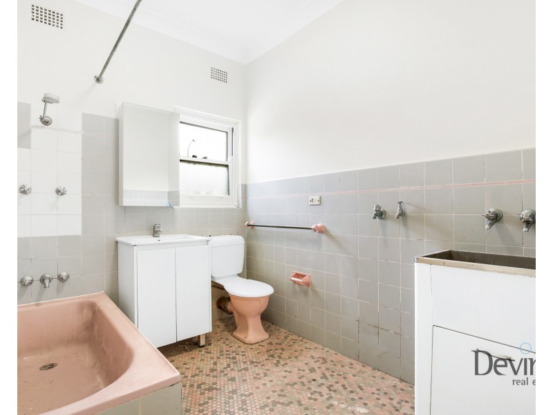 9/12 Russell Street, Strathfield NSW 2135