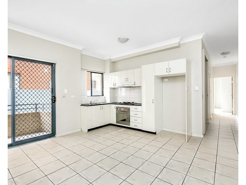 6/21 George Street, Burwood NSW 2134