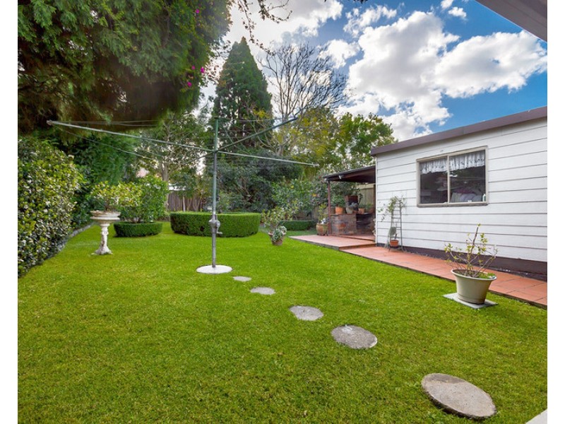 37 Coronation Parade, Strathfield South NSW 2136