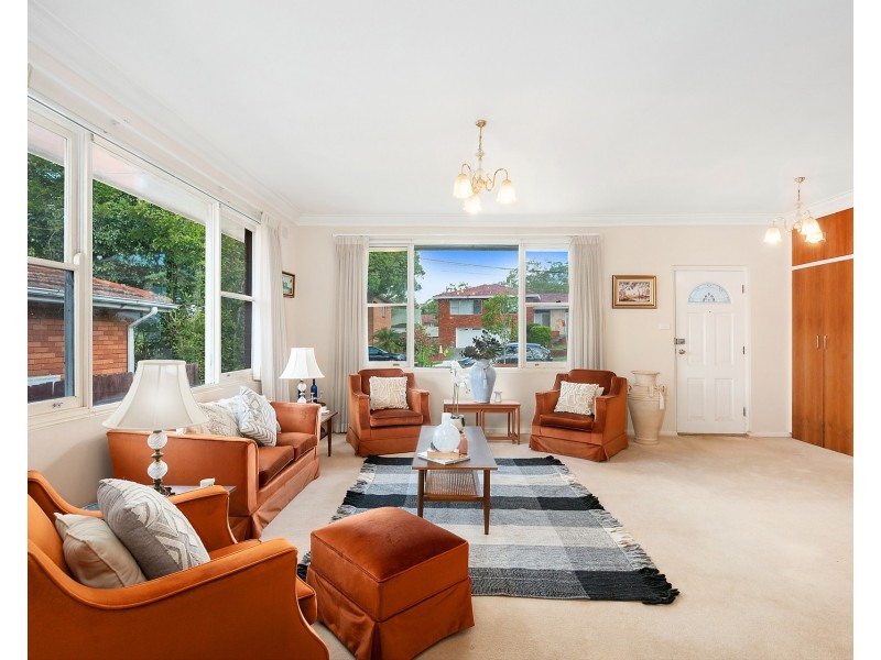 13 Mirrabooka Avenue, Strathfield NSW 2135