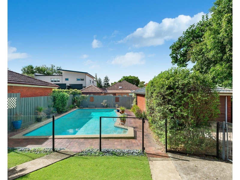 13 Mirrabooka Avenue, Strathfield NSW 2135