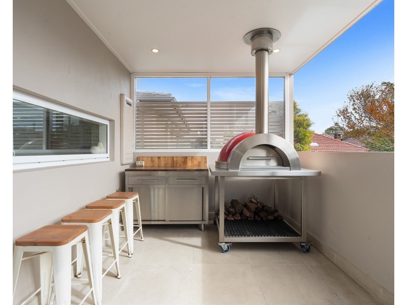 63 Henley Marine Drive, Rodd Point NSW 2046