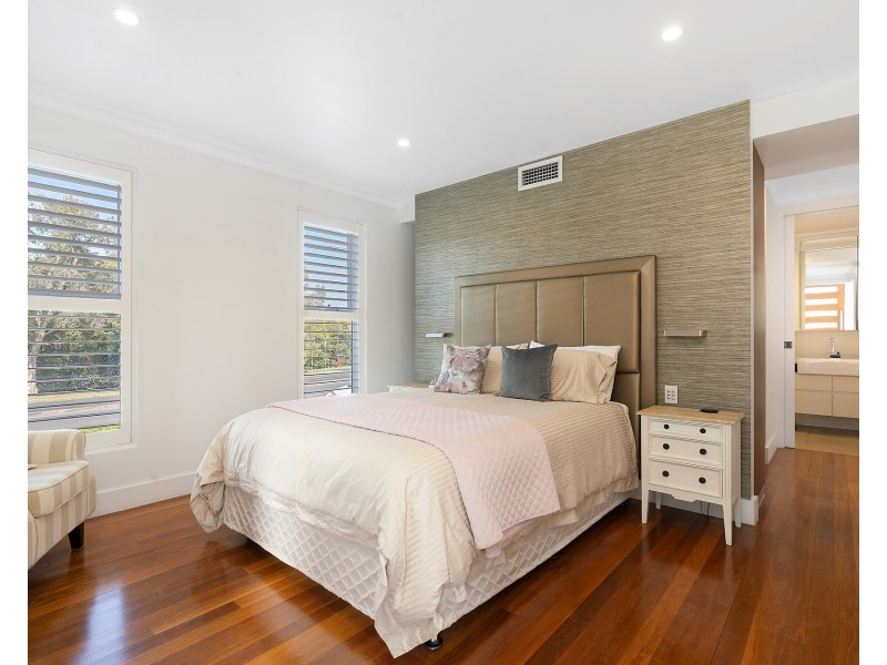 63 Henley Marine Drive, Rodd Point NSW 2046