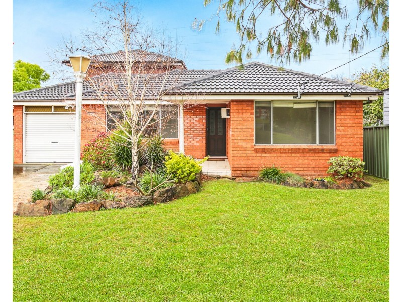 19 Lockwood Avenue, Greenacre NSW 2190