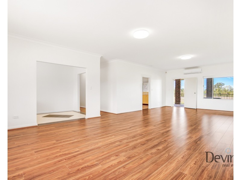 114B Kelvin Park Drive, Bringelly NSW 2556