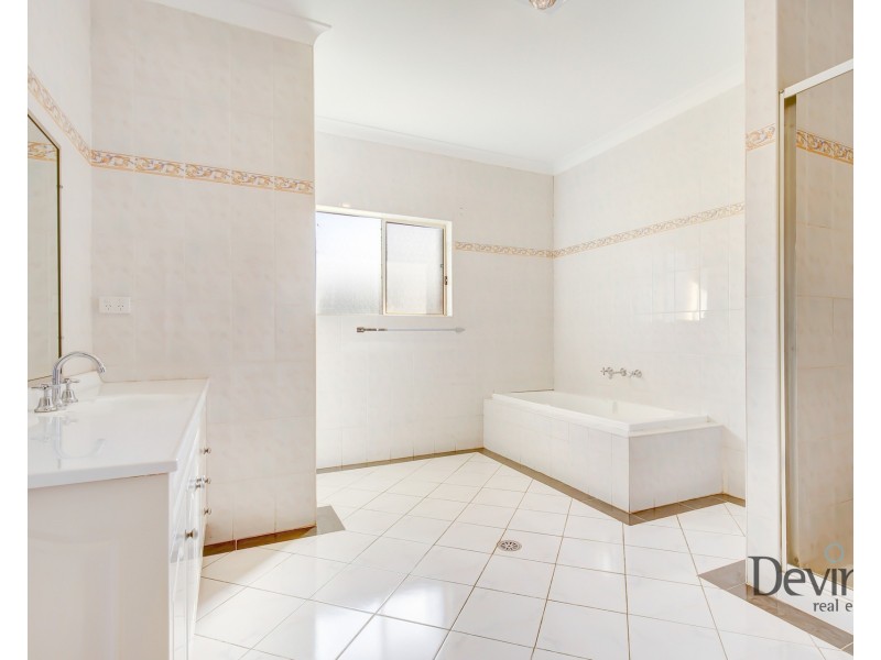 114A Kelvin Park Drive, Bringelly NSW 2556