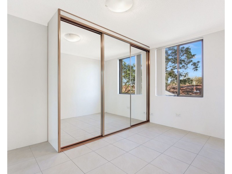 8/5-13 Dellwood Street, Bankstown NSW 2200