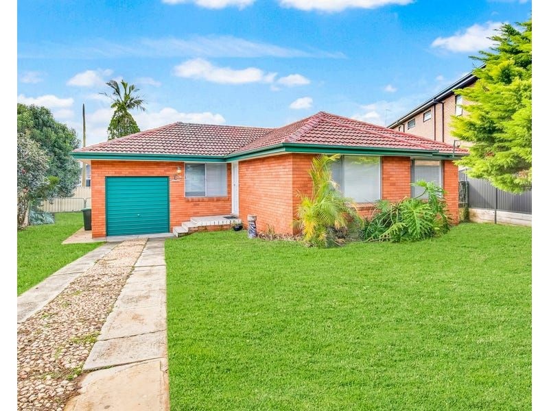 3 Wolli Place, Greenacre NSW 2190