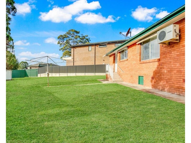 3 Wolli Place, Greenacre NSW 2190