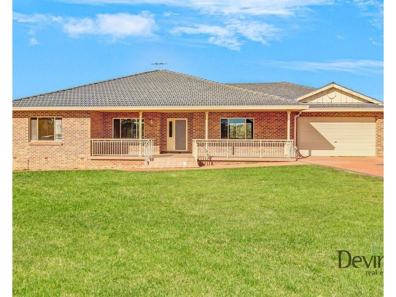 114B Kelvin Park Drive, Bringelly NSW 2556