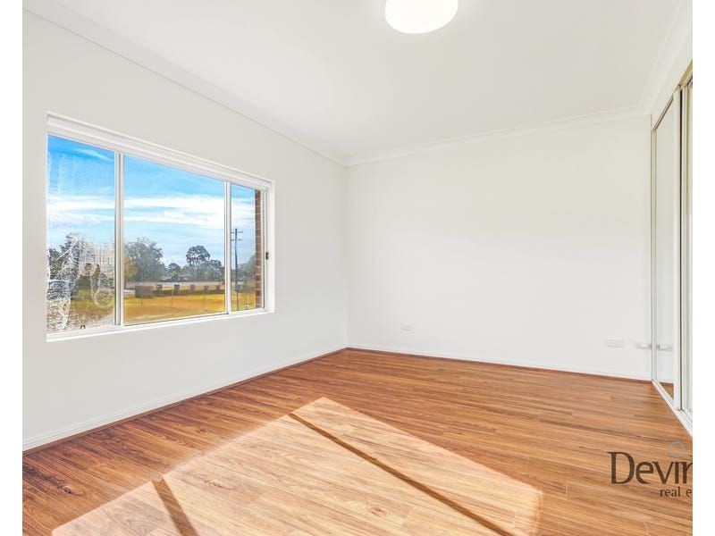 114B Kelvin Park Drive, Bringelly NSW 2556