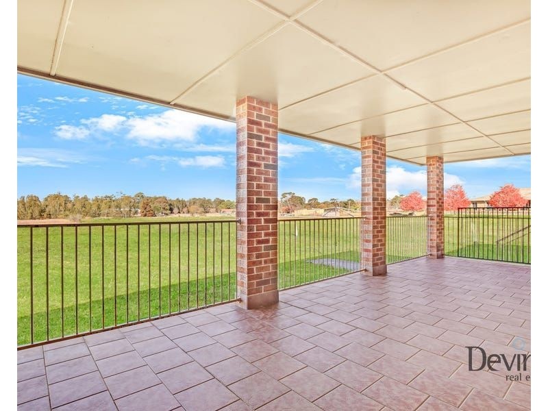 114B Kelvin Park Drive, Bringelly NSW 2556