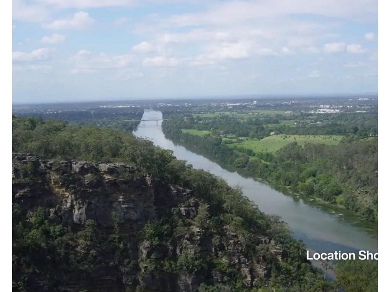 11 Omega Avenue, Lapstone NSW 2773