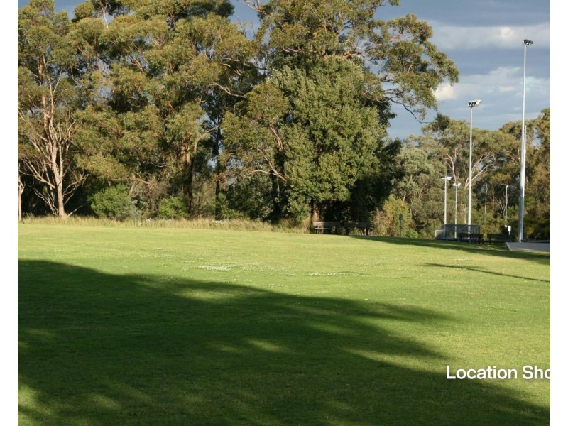 11 Omega Avenue, Lapstone NSW 2773