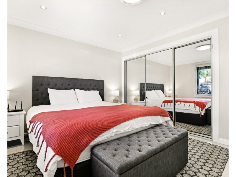 5 Pine Creek Circuit, St Clair NSW 2759