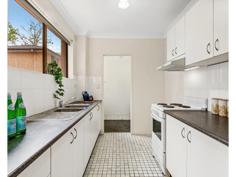 2/16 Central Avenue, Westmead NSW 2145