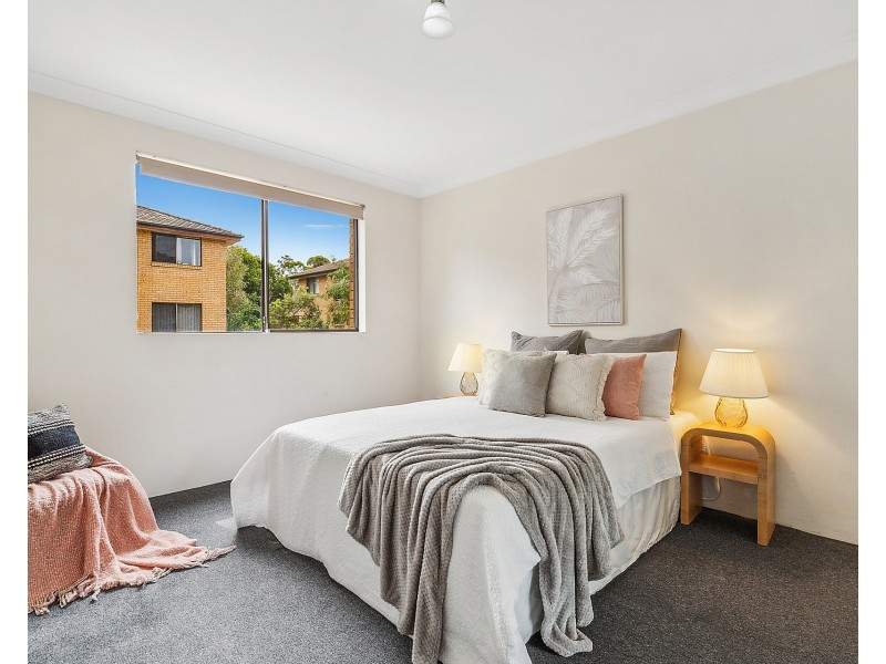 2/16 Central Avenue, Westmead NSW 2145