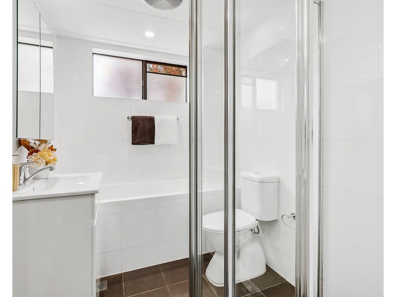 2/16 Central Avenue, Westmead NSW 2145