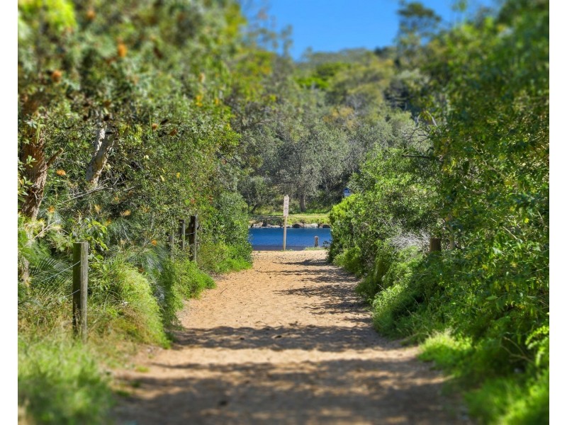 260 Del Monte Place, Copacabana NSW 2251