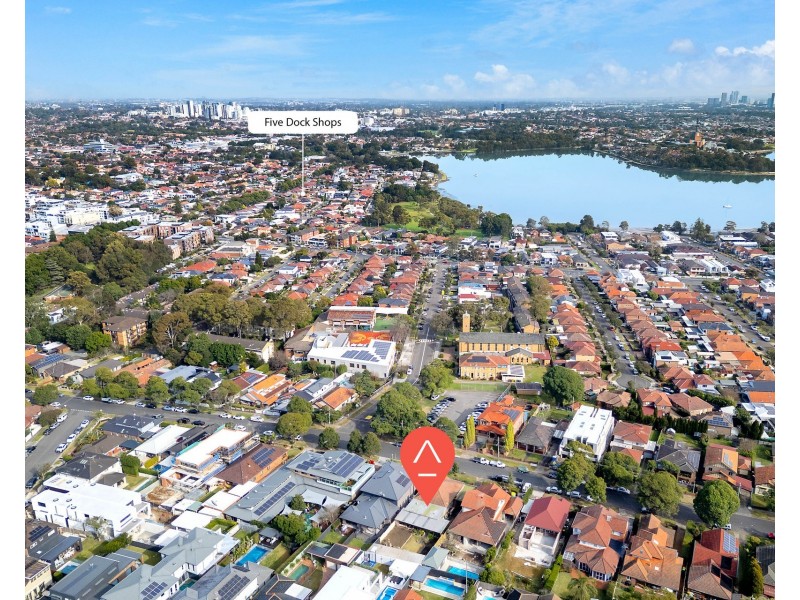 18 Pine Avenue, Russell Lea NSW 2046