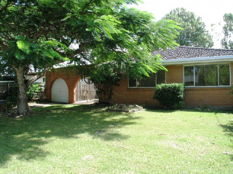 Broadbeach Waters QLD 4218