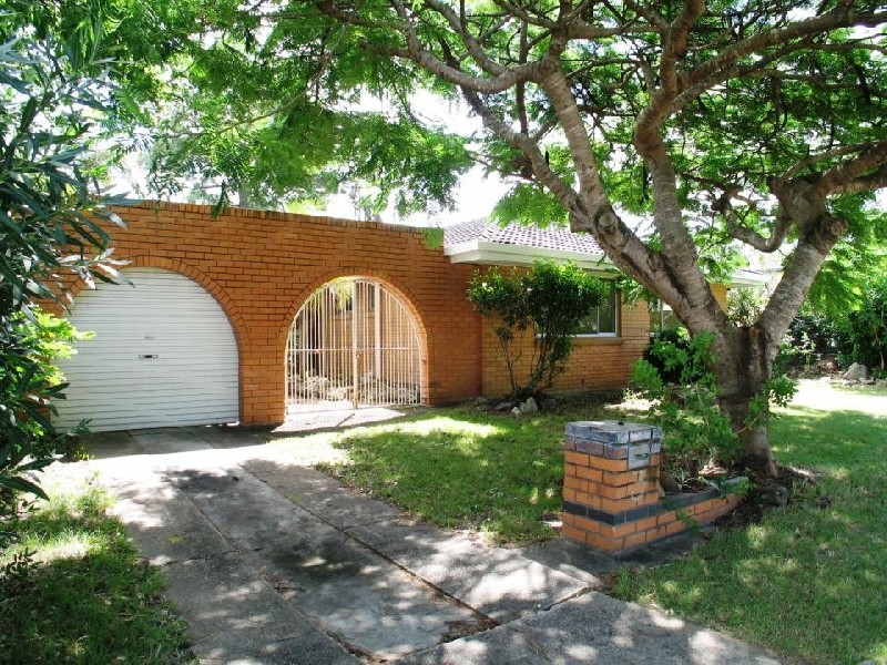 Broadbeach Waters QLD 4218