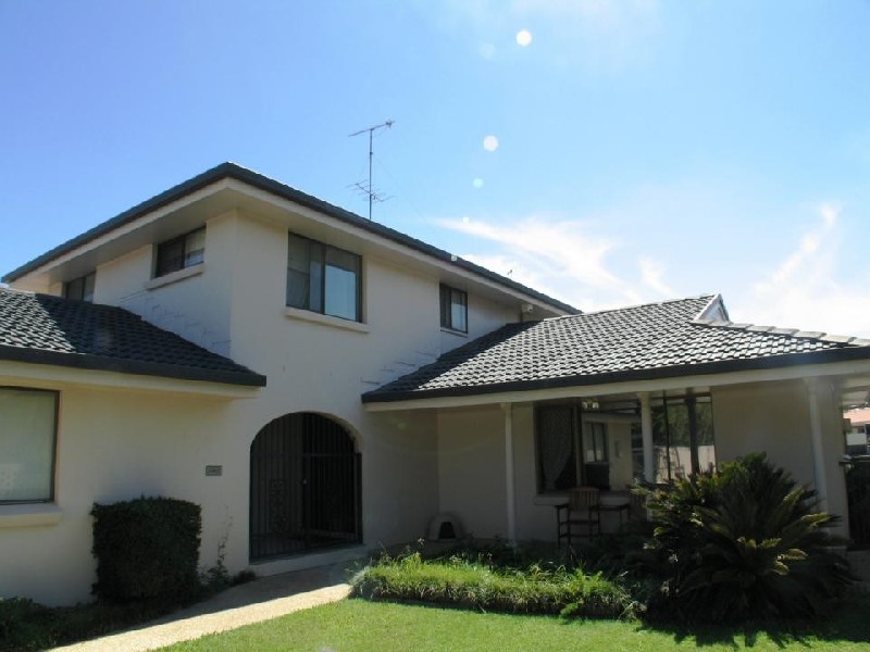 Broadbeach Waters QLD 4218